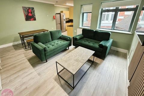 6 bedroom flat to rent, Arthur Avenue, Lenton NG7