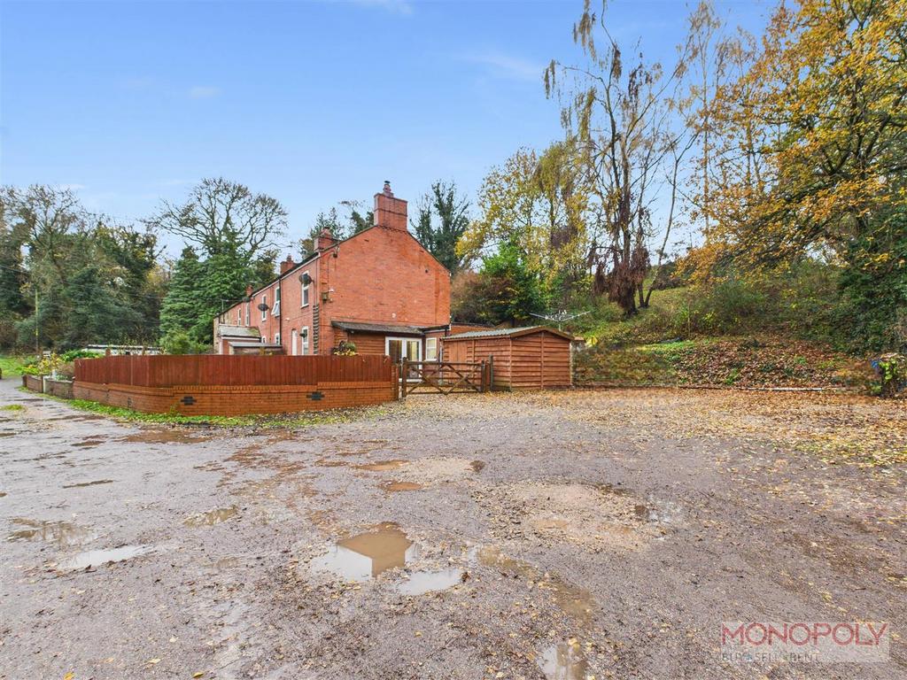 CAM04439 G0-PR0188-STILL026.jpg