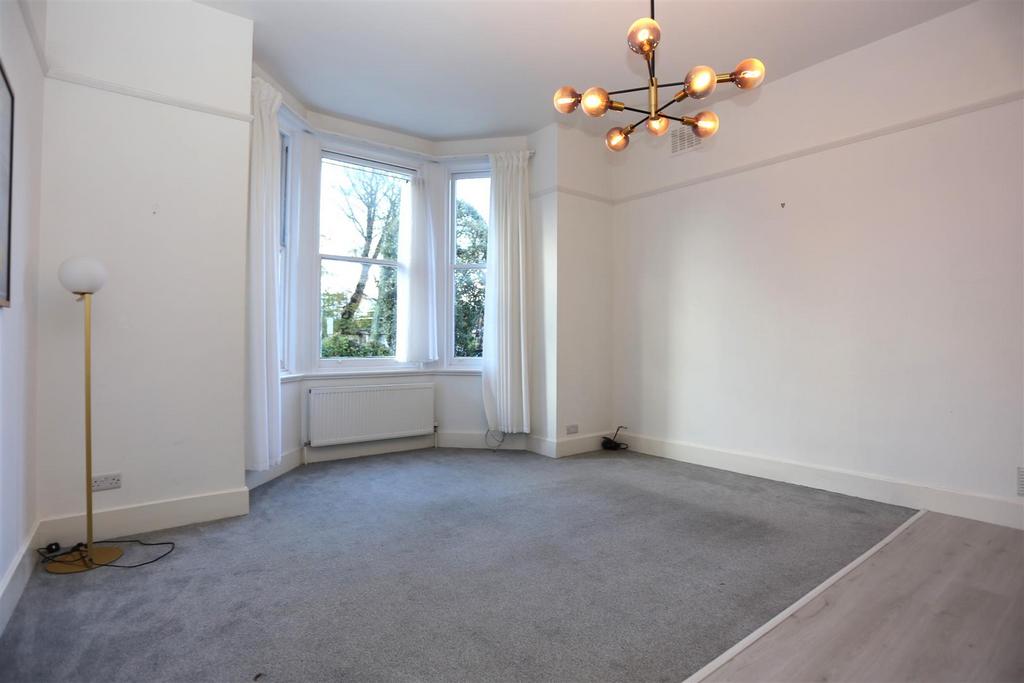2a, 2 Preston Park Ave (5).JPG