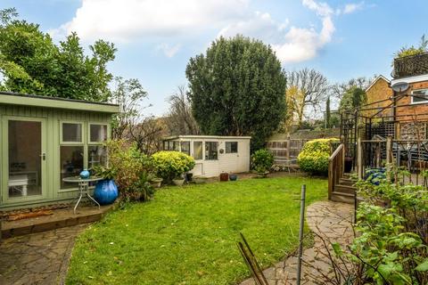 4 bedroom detached house for sale, St Andrews Way,  Marlow,  SL7