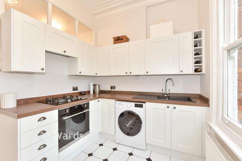1 bedroom ground floor flat for sale, 30 Earls Avenue, Folkestone CT20