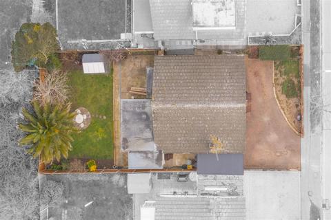 3 bedroom detached bungalow for sale, Meadway, Canvey Island SS8