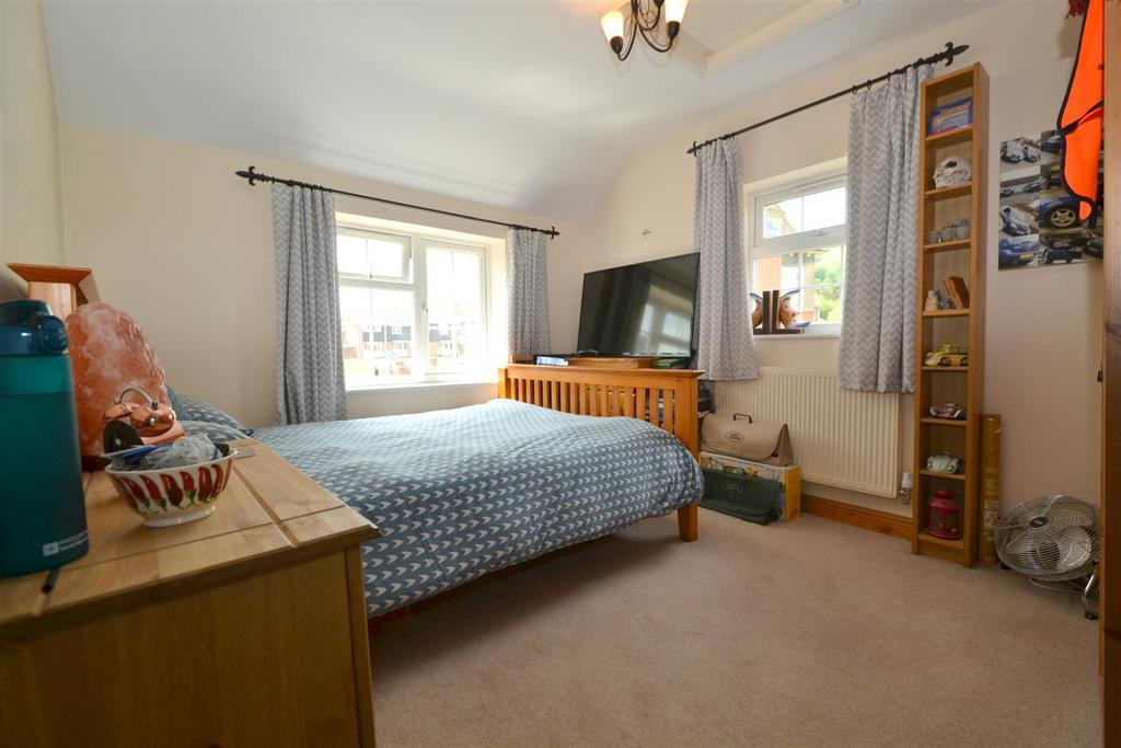 Bed1.jpg