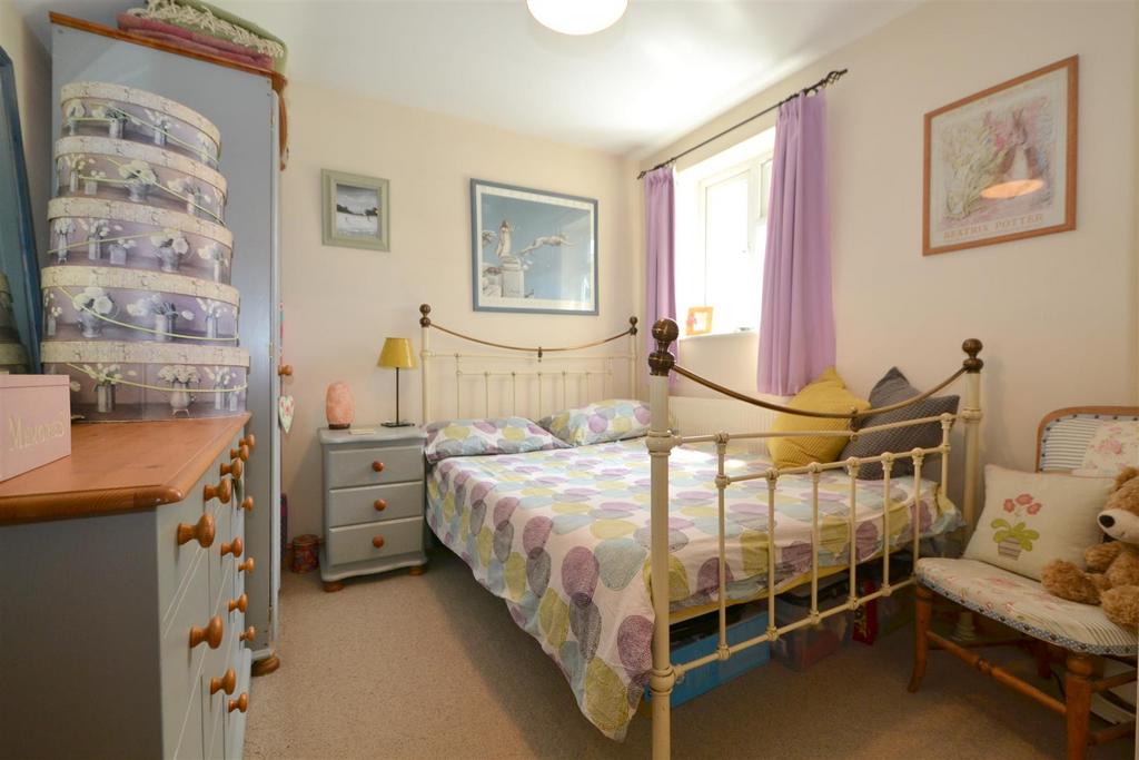 Bed2.jpg