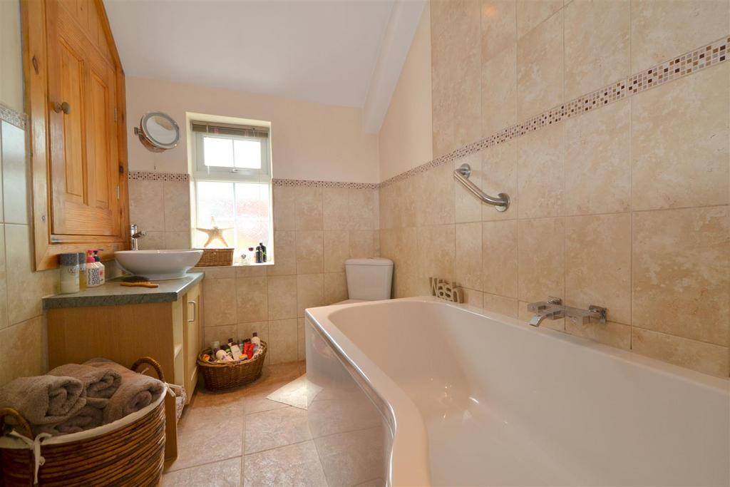 Bath2.jpg