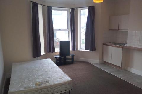 undefined, York Road, Aldershot GU11