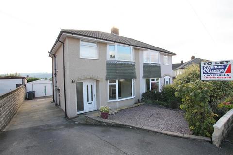 3 bedroom semi-detached house to rent, Aireville Crescent, Silsden