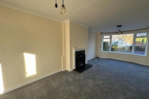 3 bedroom semi-detached house to rent, Aireville Crescent, Silsden