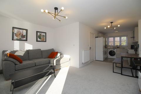 3 bedroom semi-detached house to rent, Aston Close, Barrow Upon Soar, LE12
