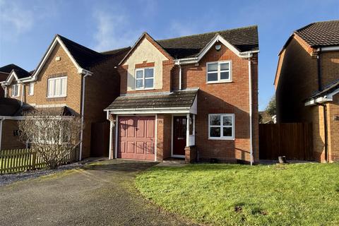 3 bedroom detached house for sale, Aston Drive, Swadlincote DE11