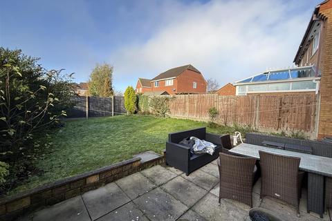 3 bedroom detached house for sale, Aston Drive, Swadlincote DE11