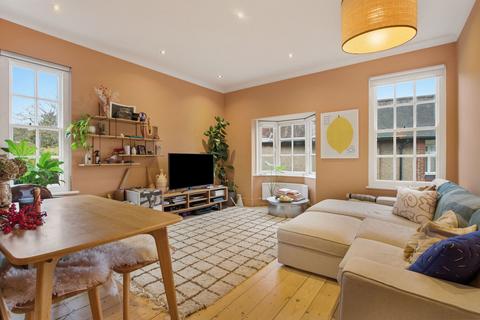 2 bedroom flat for sale, Oakleigh Avenue, London N20