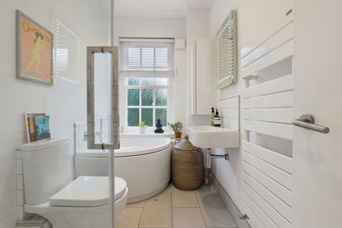 2 bedroom flat for sale, Oakleigh Avenue, London N20