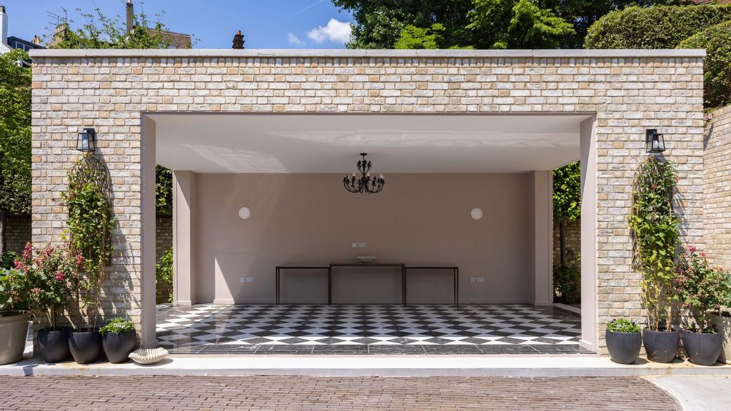 Outdoor Tea Room