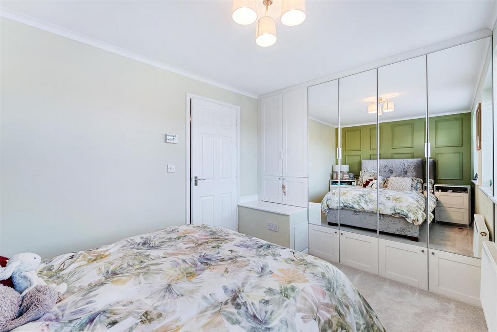 73 Hillside Avenue bedroom 1 2.jpg