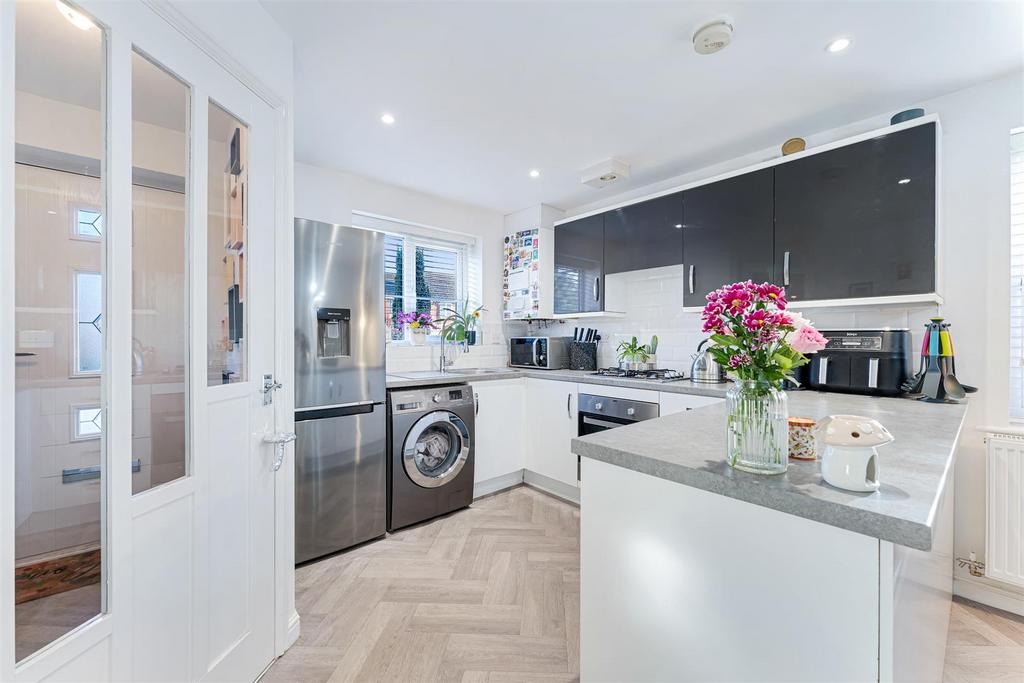 73 Hillside Avenue kitchen.jpg