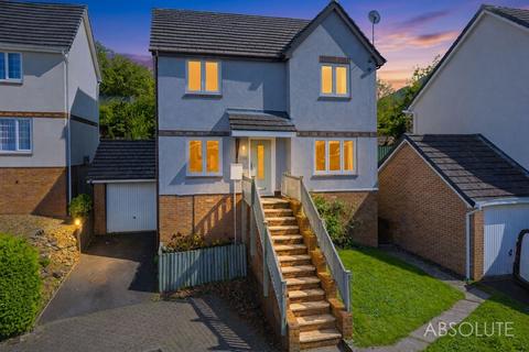 4 bedroom detached house for sale, Barn Owl Close, Torquay, TQ2