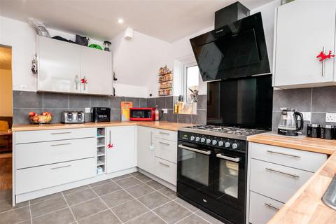 undefined, Beaulieu Gardens, Blackwater, Camberley GU17
