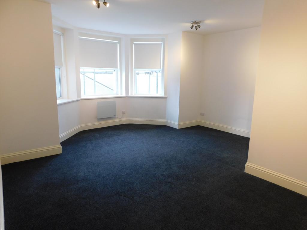 Studio Room
