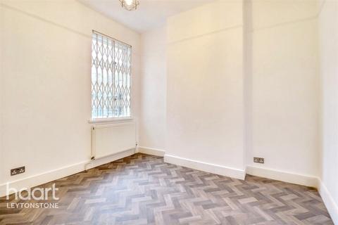 undefined, SELBY, London