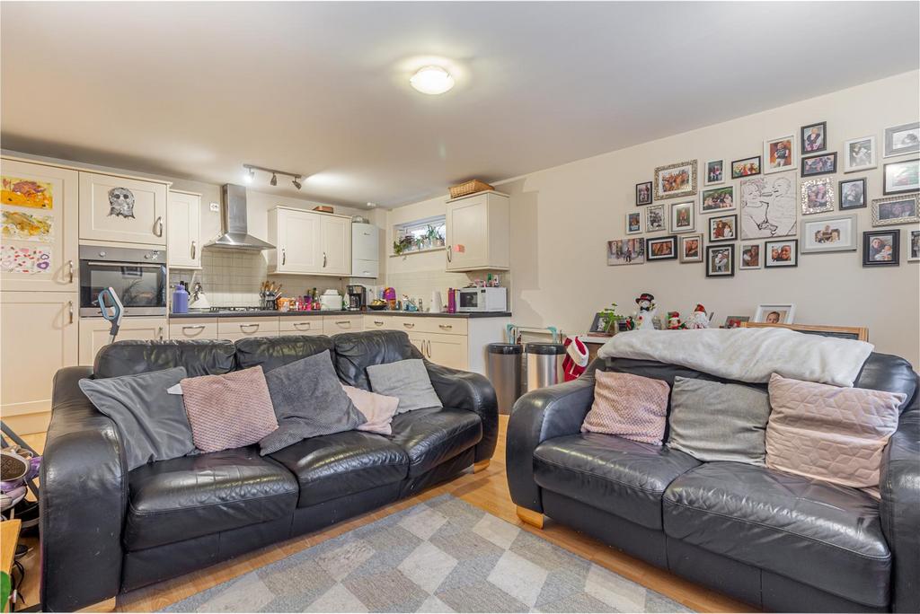 Living-room-4.jpg