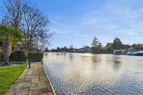 undefined, Hythe End Road, Wraysbury, Staines-upon-Thames, Berkshire, TW19