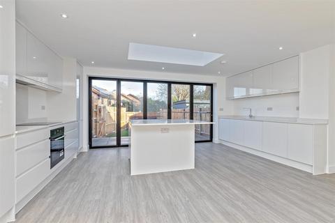 3 bedroom end of terrace house for sale, Chiltern Road, Marshalswick, St. Albans