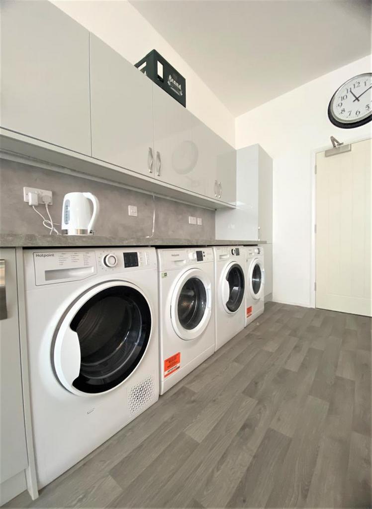 Kitchen II.jpg