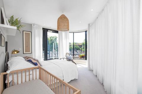 2 bedroom apartment for sale, Gipsy Road, West Norwood, London, SE27