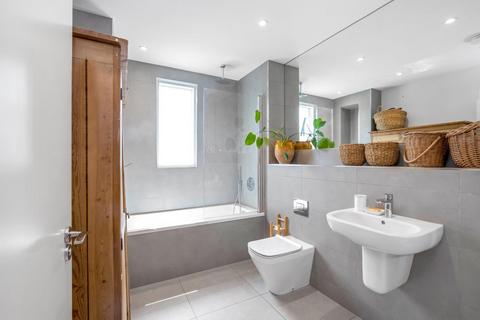 2 bedroom apartment for sale, Gipsy Road, West Norwood, London, SE27