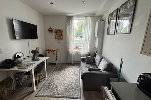 1 bedroom flat to rent, Balaclava Road, Roath,