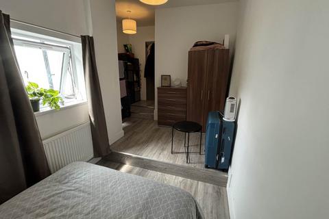 1 bedroom flat to rent, Balaclava Road, Roath,