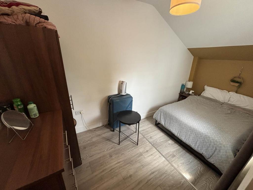 Bedroom (3)