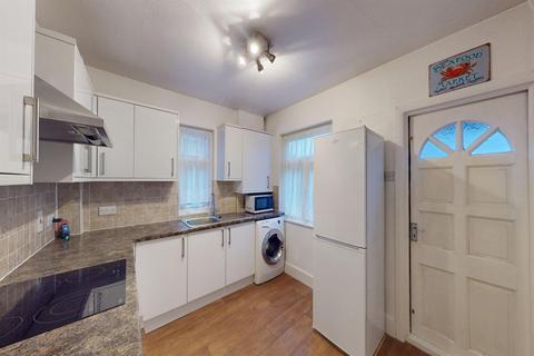 undefined, Beehive Lane, Gants Hill, IG1