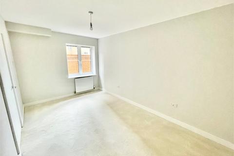 undefined, Bathurst Walk, Richings Park SL0