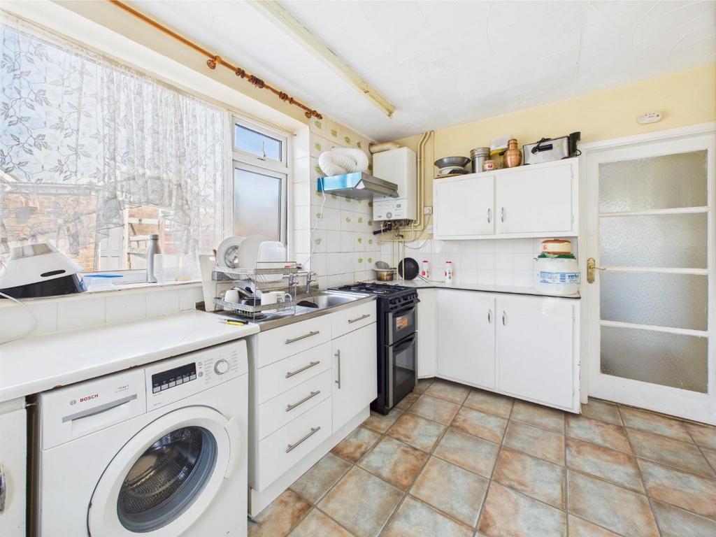 CAM05348 G0-PR0007-STILL019.jpg