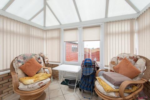 2 bedroom detached bungalow for sale, Kenleigh Drive, Boston, PE21