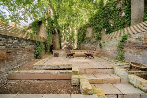2 bedroom flat for sale, Blythe Road, London W14