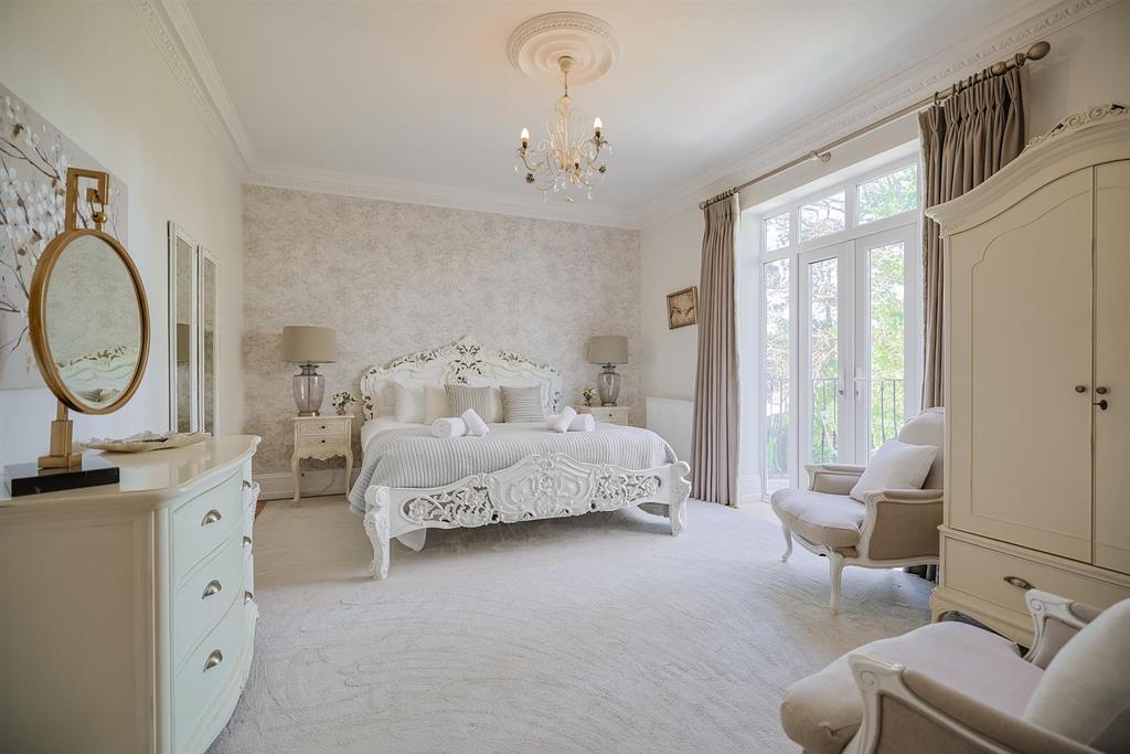 The Pines, Gowerton - Web (19 of 57).jpg