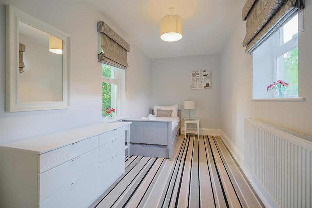 The Pines, Gowerton - Web (31 of 57).jpg