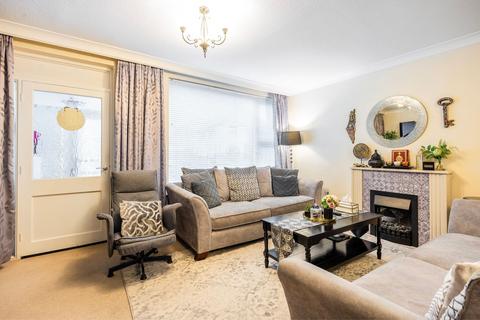 undefined, Grove Avenue, Norwich