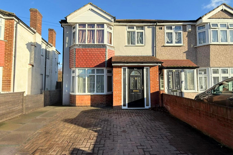 undefined, Fairholme Crescent, Hayes, UB4 8QU