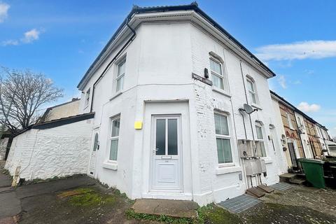 2 bedroom flat to rent, Milton Street, Maidstone ME16