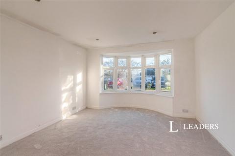 3 bedroom bungalow to rent, Fourth Avenue, Wickford, Essex, SS11