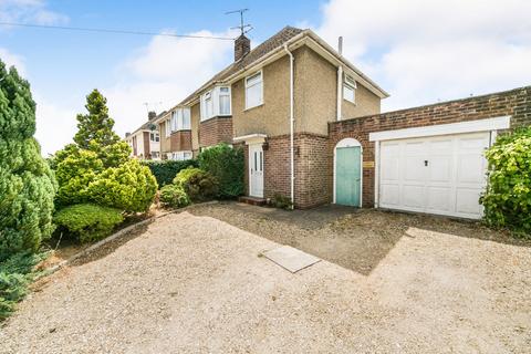 3 bedroom semi-detached house to rent - Evesham Road, Emmer Green, Reading, RG4