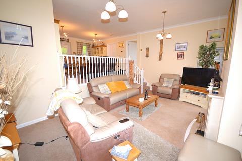 3 bedroom bungalow for sale, Plas Hafren, Newtown, Powys, SY16