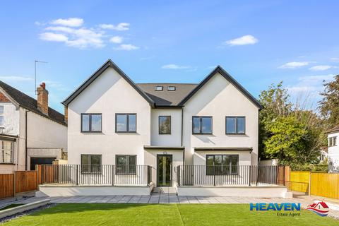 undefined, 7 Purley Rise, Purley CR8