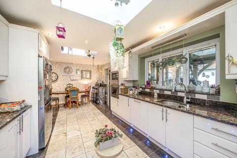 3 bedroom terraced house for sale, Norbury Court Road, London