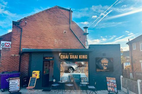 Retail property (high street) to rent, 1 Kellett Cres Leeds LS12 4AQ