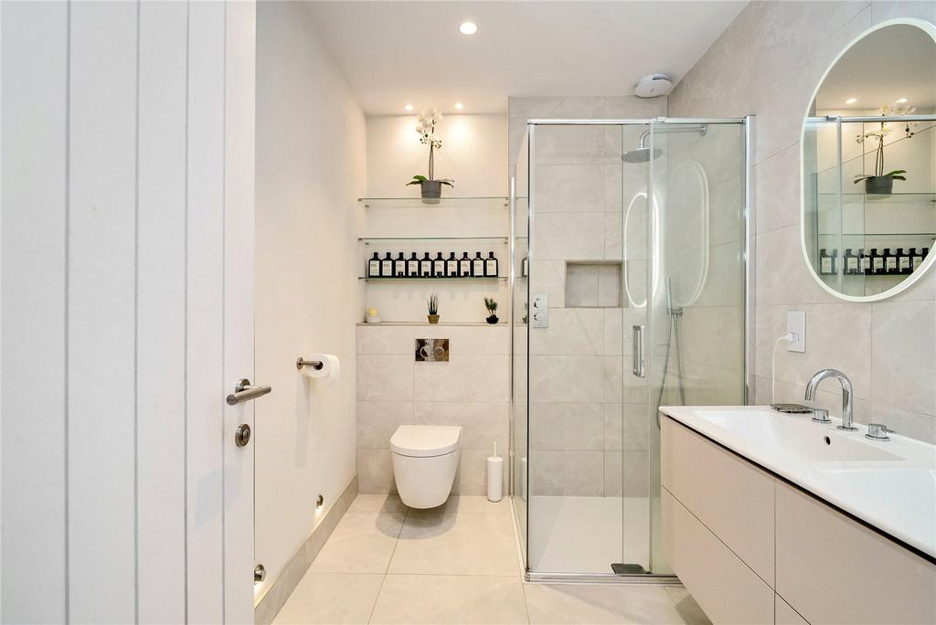 En Suite Shower Room